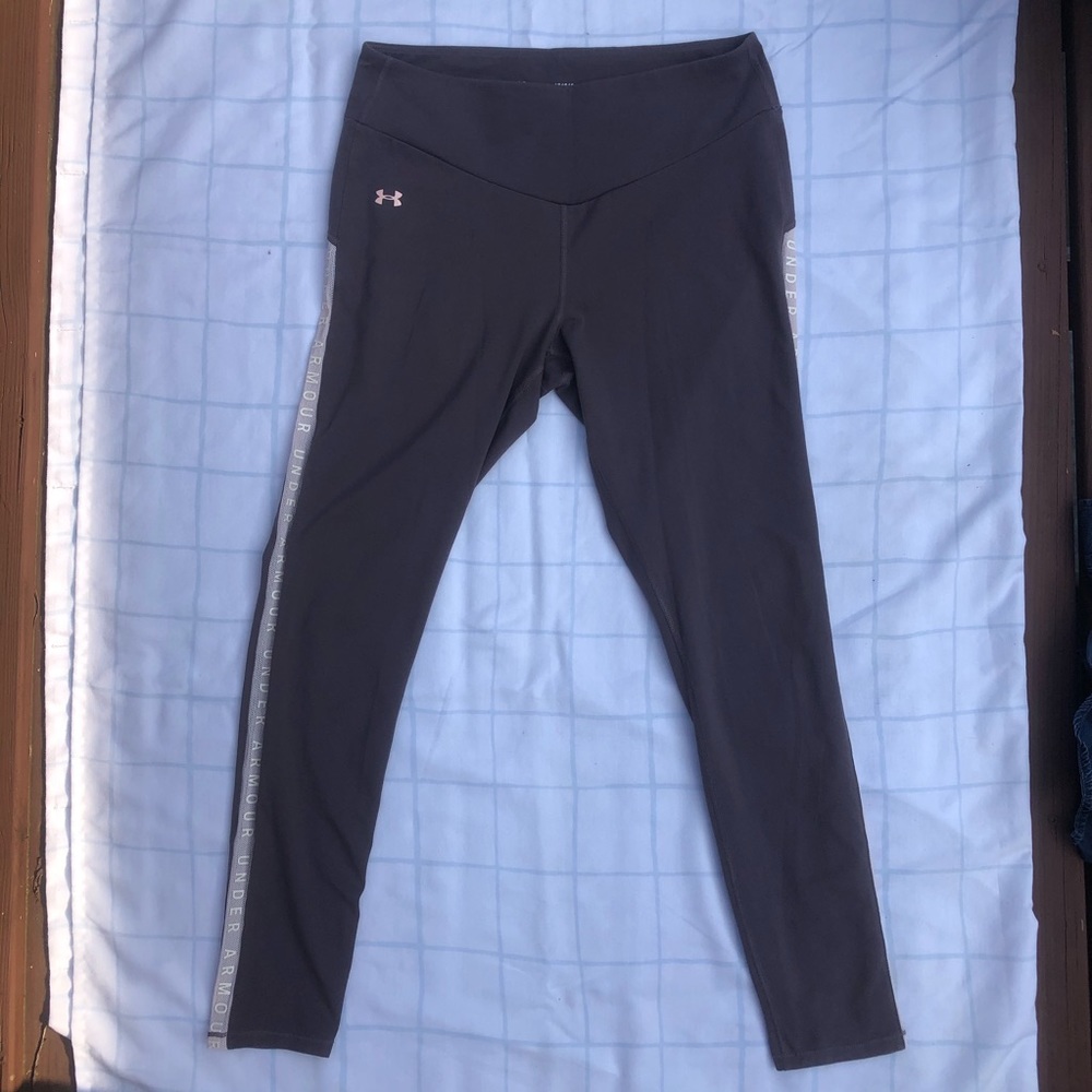 Under Armour Women’s Leggings (pink/purple)